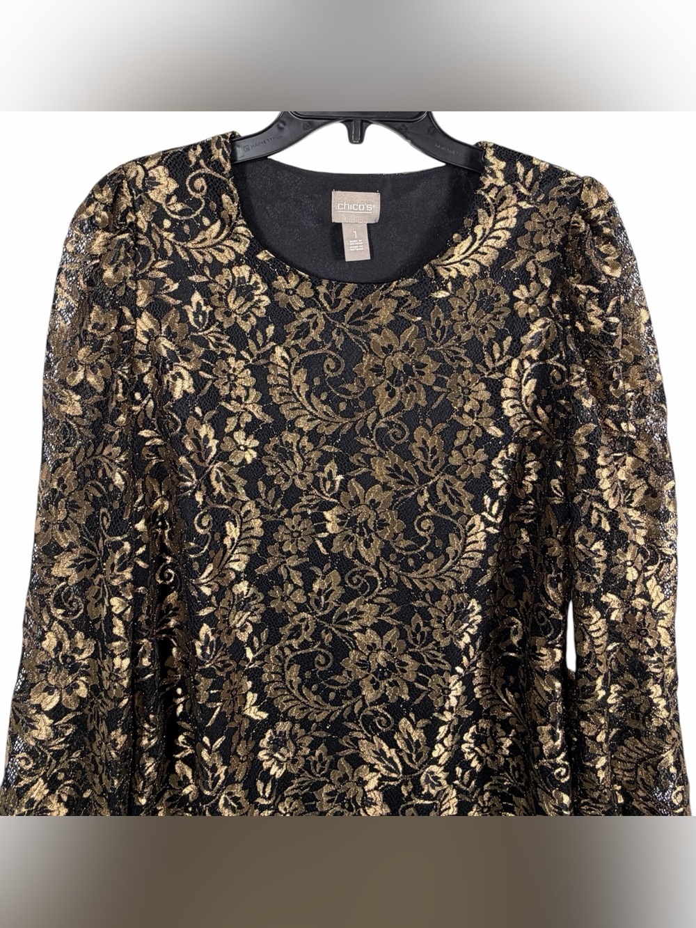 Chico's NWT Black & Gold Foil Lace Bracelet Puff 3/4 Sleeve Top.  Chico’s Size 1